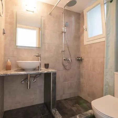 Kamarado * Kamares (Sifnos)