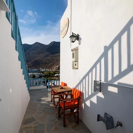 Kamarado Kamares (Sifnos)