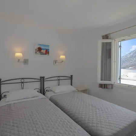 Kamarado Hotel Kamarai